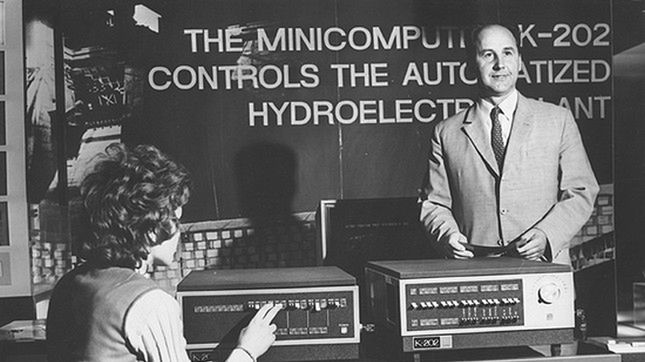 Legenda o Jacku Karpińskim (recenzja książki „Geniusz i świnie”) 1