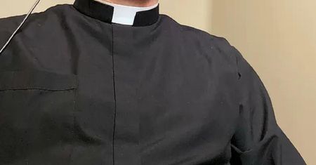 Orgia na plebanii. Szokujące kulisy. "Został wyrzucony z mieszkania"