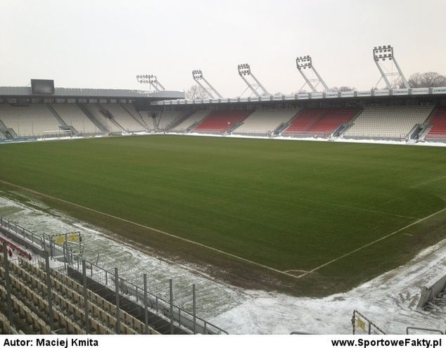 Murawa na stadionie Cracovii przed meczem z Lechią