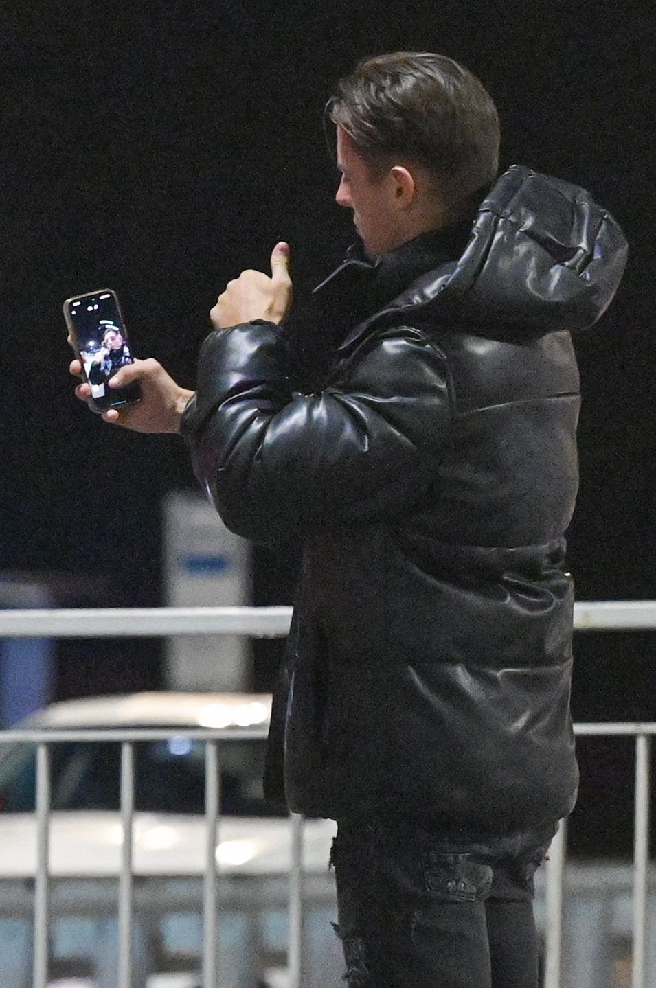 Kacper Urbański opija porażkę z influencerką po meczu