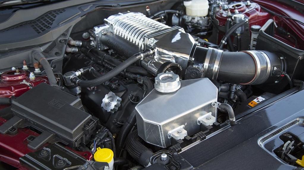 Sprężarka mechaniczna w silniku spalinowym