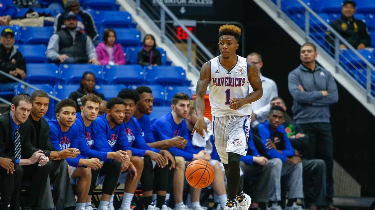 Getty Images /  Andrew Dieb/Icon Sportswire / Na zdjęciu: Erick Neal