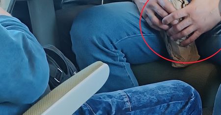 9 rano w pociągu z Warszawy. Pasażerowie poruszeni