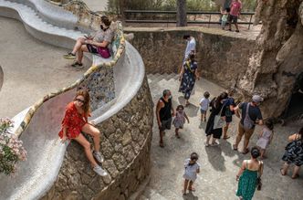 Problematyczny autobus linii 116. Barcelona uderza w turystów