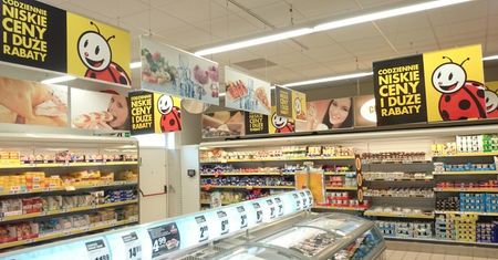 Pięć sklepów Biedronki na dworcach będzie otwartych w niedzielę 11 marca. Uzyskaliśmy oficjalne potwierdzenie