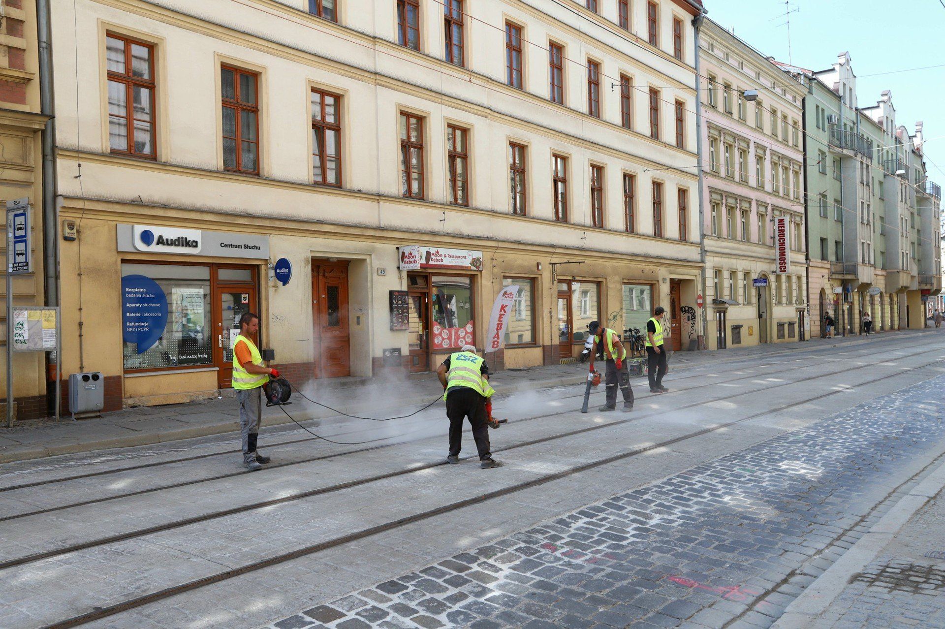 Pierwszy etap remontu ul. Szczytnickiej zakończył się we wrześniu 2024 roku.