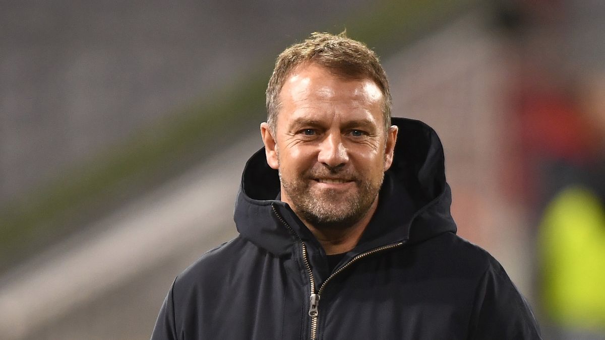 PAP/EPA / LUKAS BARTH-TUTTAS / Na zdjęciu: Hansi Flick