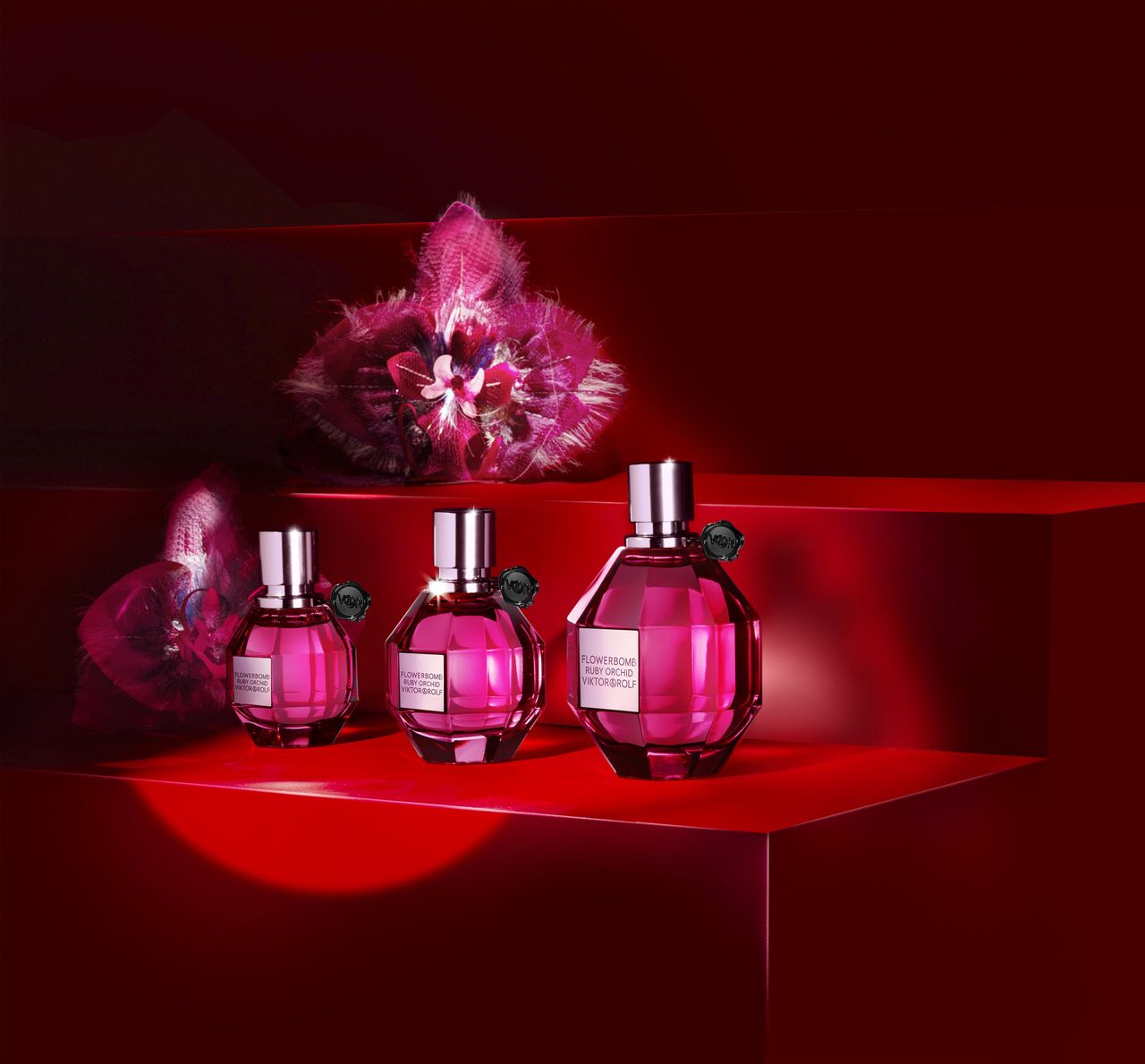Wejdź do świata burleski z nowym zapachem Flowerbomb Ruby Orchid od Victor & Rolf