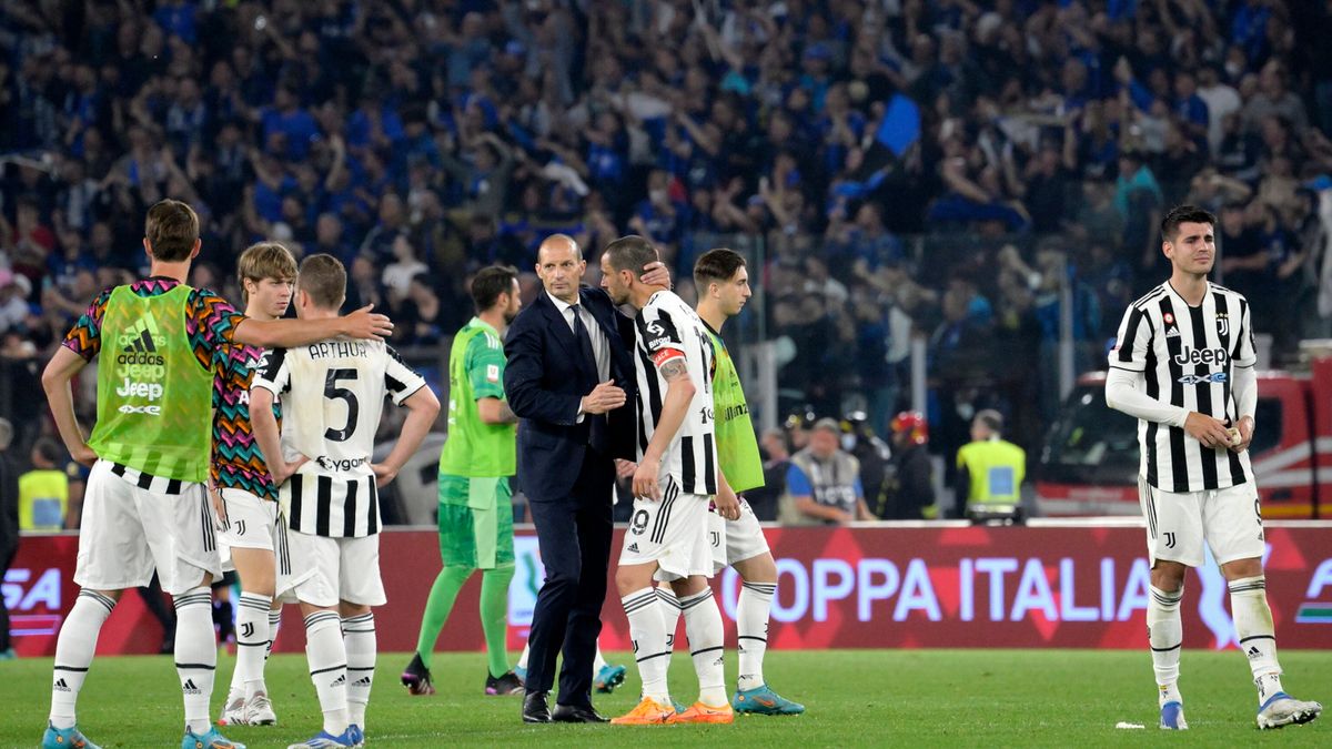 drużyna Juventusu po porażce w finale Pucharu Włoch