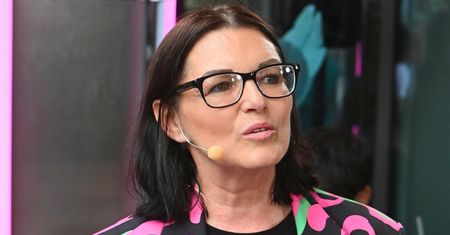 Matka Ilony Felicjańskiej zaszła w ciążę w wieku 17 lat. Stanęła przed trudną decyzją. "Ukrywała mnie długo"