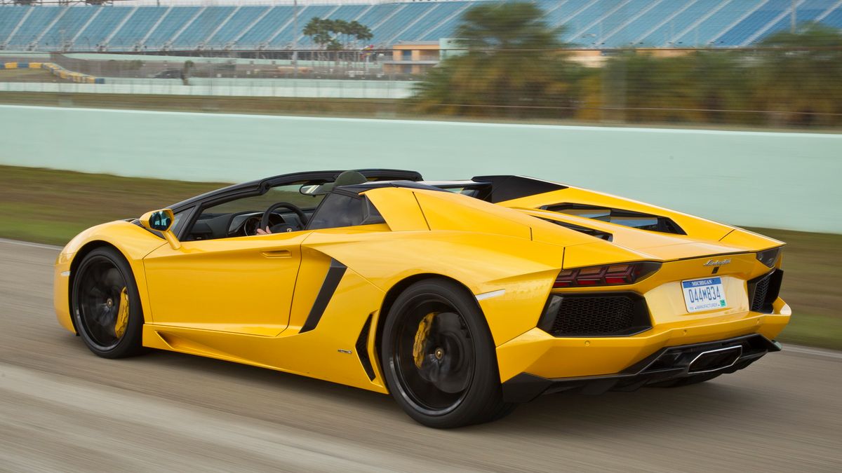Lamborghini Aventador Roadster
