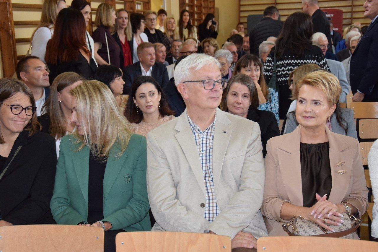 Wzruszający jubileusz 80-lecia Zespołu Szkół Zawodowych nr 1 w Zduńskiej Woli