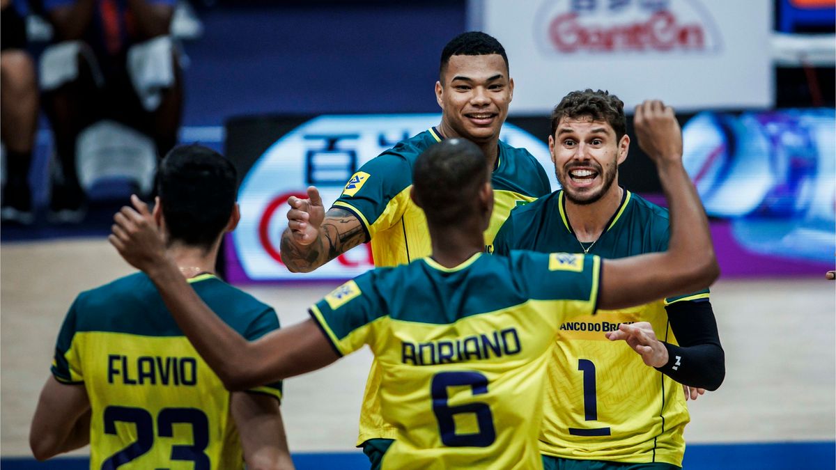Zdjęcie okładkowe artykułu: Materiały prasowe / VolleyballWorld / Na zdjęciu: reprezentacja Brazylii