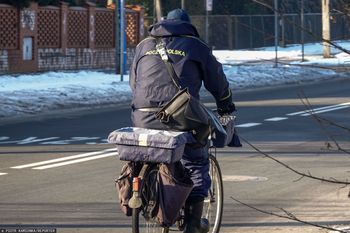 Przetarg o wartości 323 mln zł. Poczta Polska chce ulżyć listonoszom