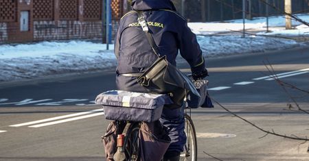 Przetarg o wartości 323 mln zł. Poczta Polska chce ulżyć listonoszom