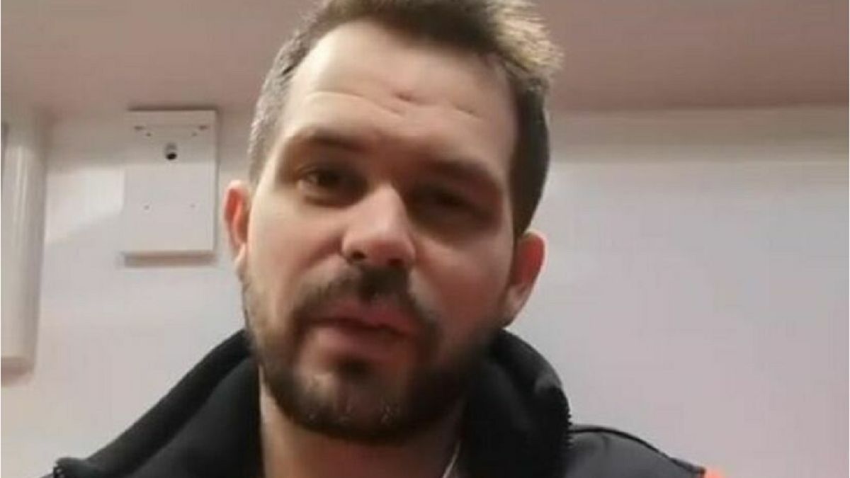 Ratownik antyszczepionkowiec zwolniony z pracy. Znamy powody