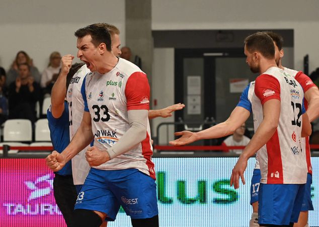 fot. plusliga.pl/ Valerii Todua (nr 33)