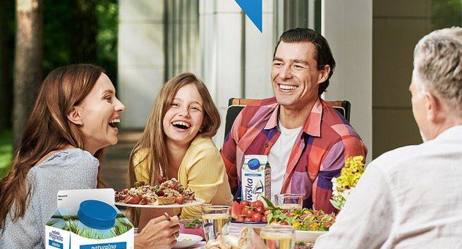 Maślanka Mrągowska reklamowana hasłem „Najważniejszy posiłek to ten, który jemy razem"