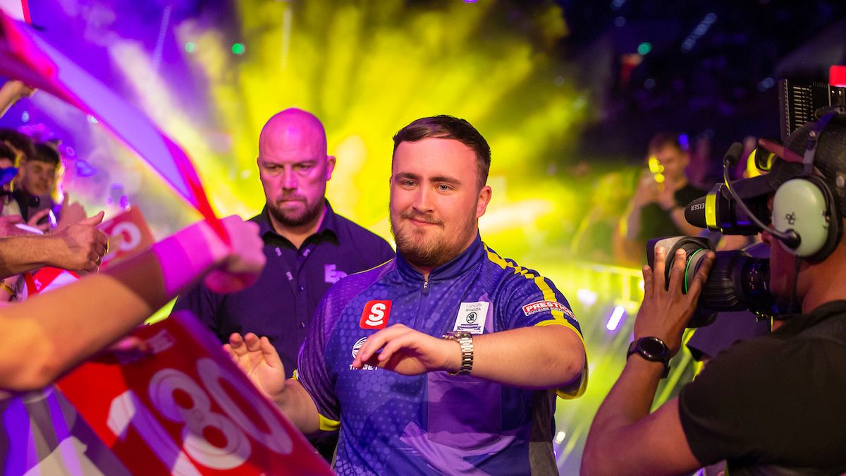 Materiały prasowe / Simon O’Connor/PDC / Na zdjęciu: Luke Littler podczas turnieju w Gliwicach