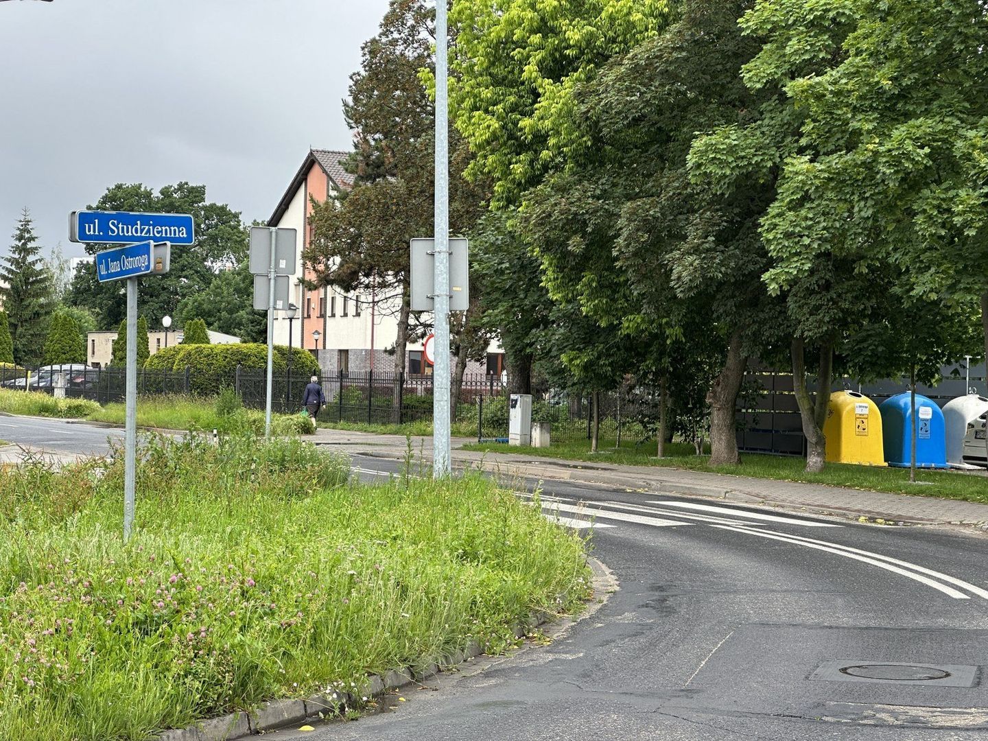 Nowe ścieżki dla pieszych i rowerzystów w Lesznie