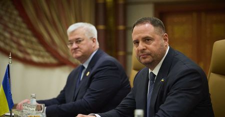 Jermak miał jechać do Miami. Dymisja dzień przed podróżą