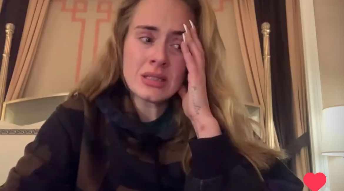 Adele płacze
