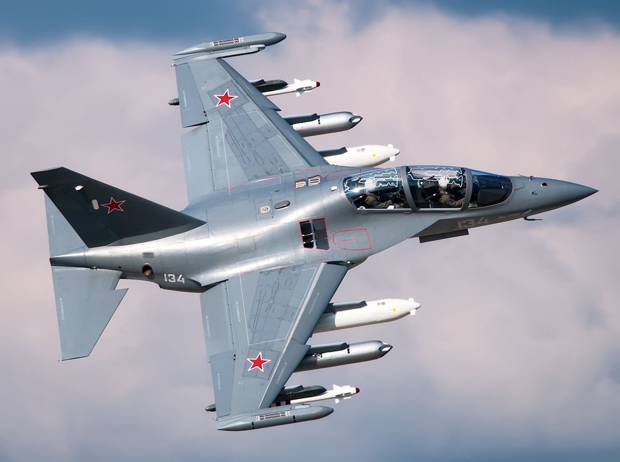 Nowy rosyjski samolot szturmowy. Jak-130M następcą Su-25