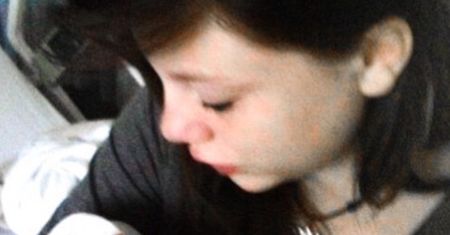W wieku 15 lat zaszła w ciążę i oddała synka do adopcji. Po latach wciąż zmaga się z tęsknotą za dzieckiem