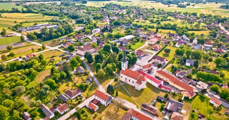 Sprzedają domy za bezcen. Chorwackie miasto kusi okazją