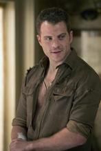 Rob Kazinsky nowym Frankensteinem
