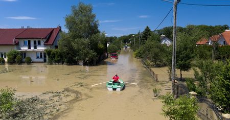 IMGW wydało ostrzeżenia hydrologiczne. Które rejony Polski są najbardziej zagrożone?