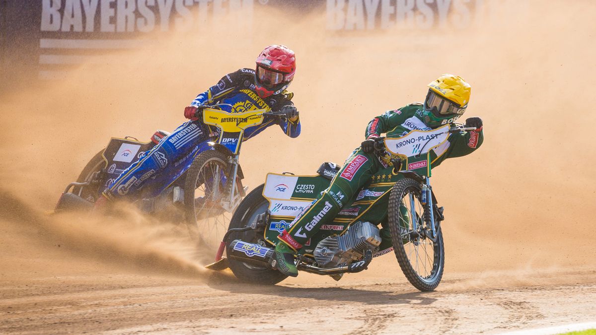 WP SportoweFakty / Krzysztof Konieczny / Na zdjęciu: Piotr Pawlicki w kasku żółtym