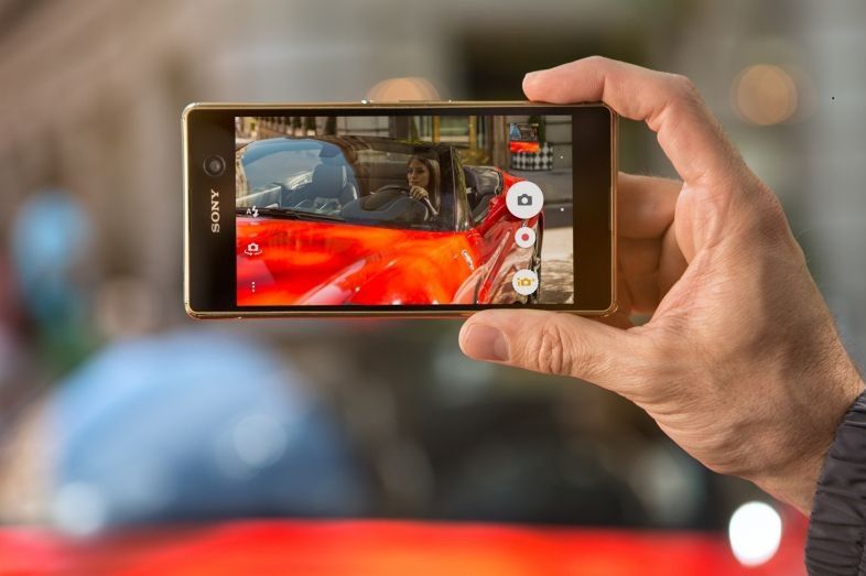 Sony Xperia C5 Ultra i M5: selfie w 13 MP i hybrydowy autofocus