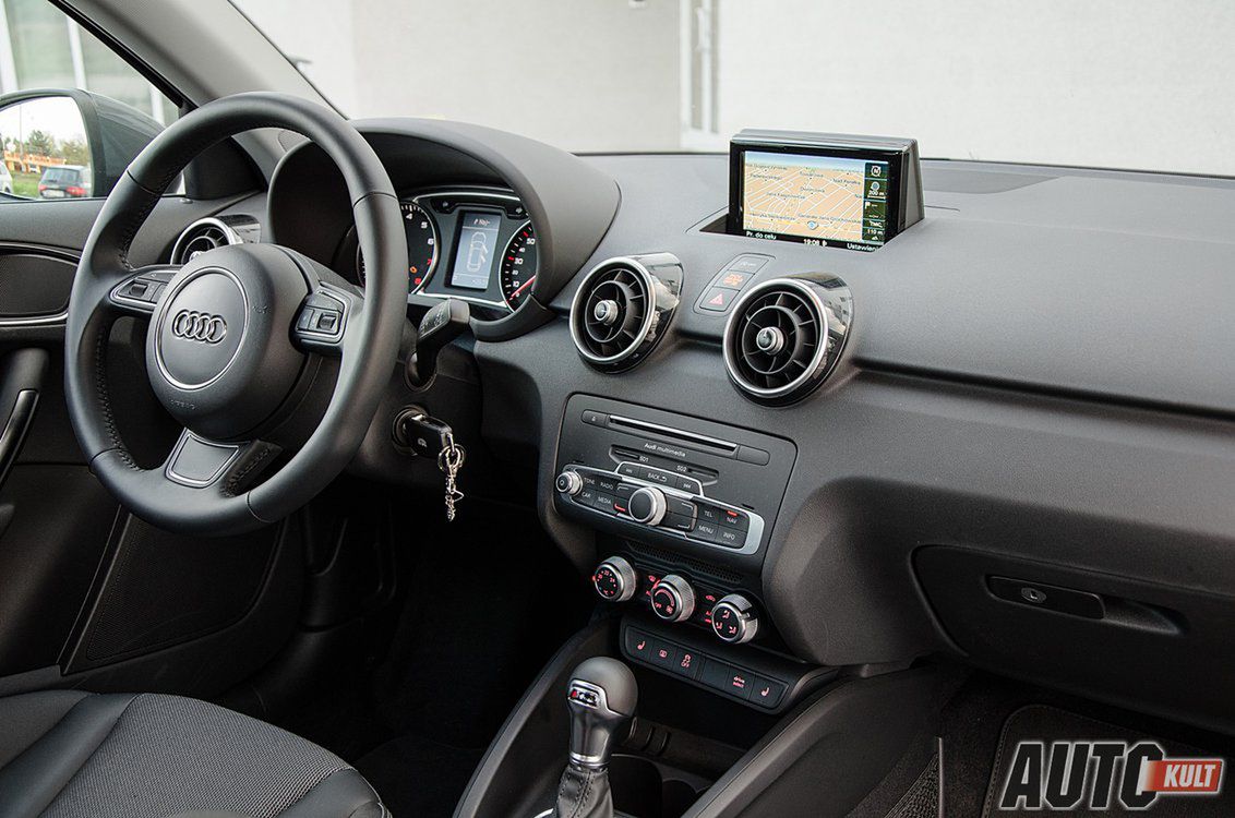 Wnętrze Audi A1 jest dobrze wykonane i nierzadko bogato wyposażone.