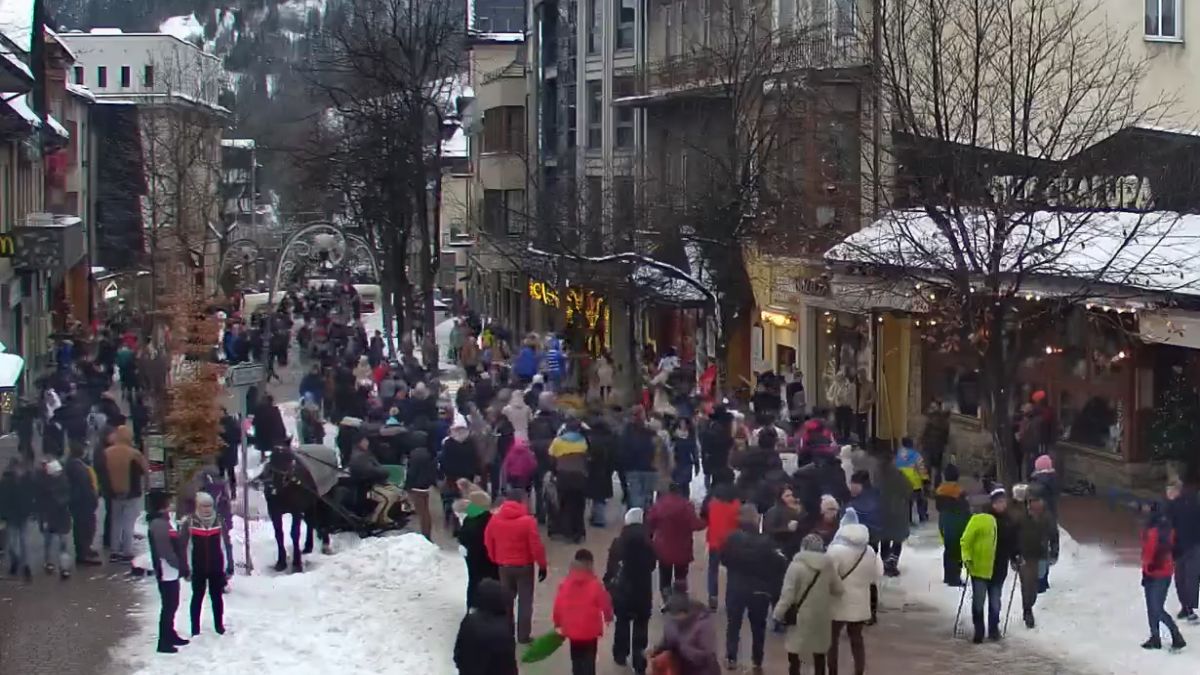 Na Krupówkach od rana panuje spory ruch