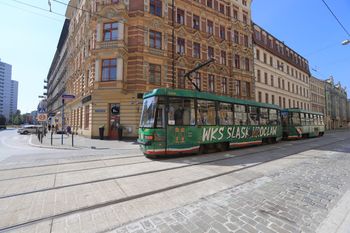 Wielkie zmiany w komunikacji miejskiej we Wrocławiu. Czekają nas remonty, budowy, objazdy i nowe trasy tramwajów