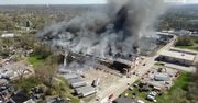 Spłonęło 14 akrów plastiku. Toksyczna chmura ogarnia miasto