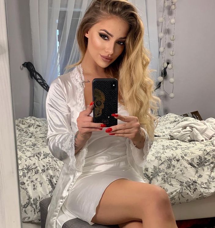 Laura z "Love Island"