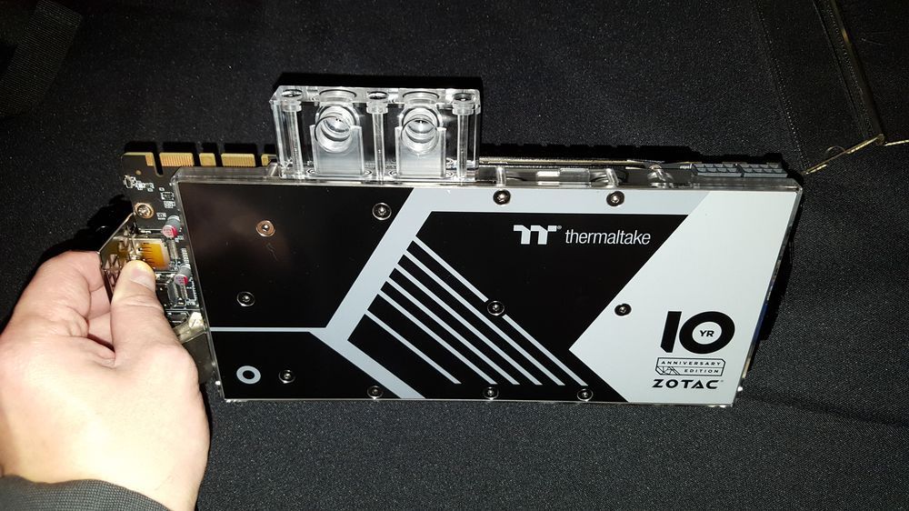 Zotac GeForce GTX 1080 ArcticStorm Thermaltake 10 Year Anniversary Edition