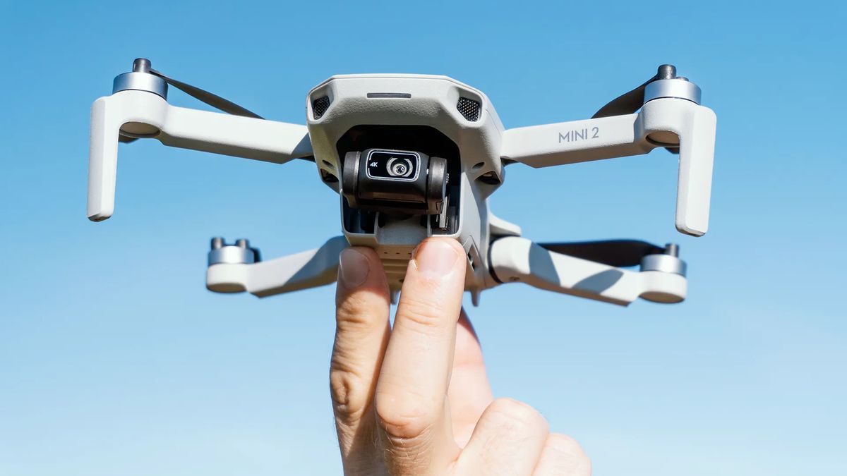 DJI Mini 2 ma problemy z baterią. Mogą one prowadzić do trwałych uszkodzeń 1