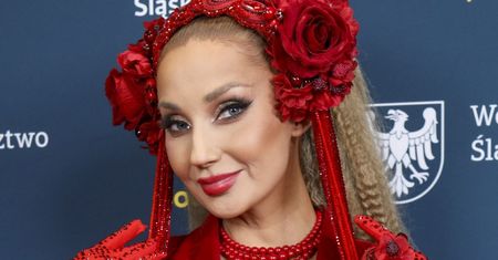 W oczekiwaniu na wiosnę. Cleo rozebrała się i pluska