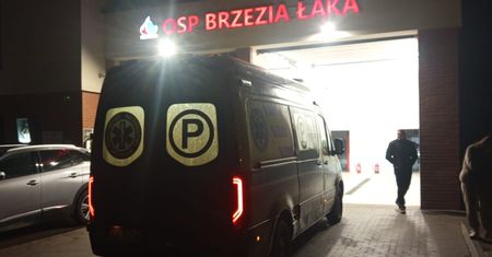 Wypadek w remizie OSP. Ucierpiał jeden ze strażaków