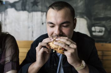 Nie każda przetworzona żywność szkodzi tak samo. Zbadali dietę 460 tys. osób