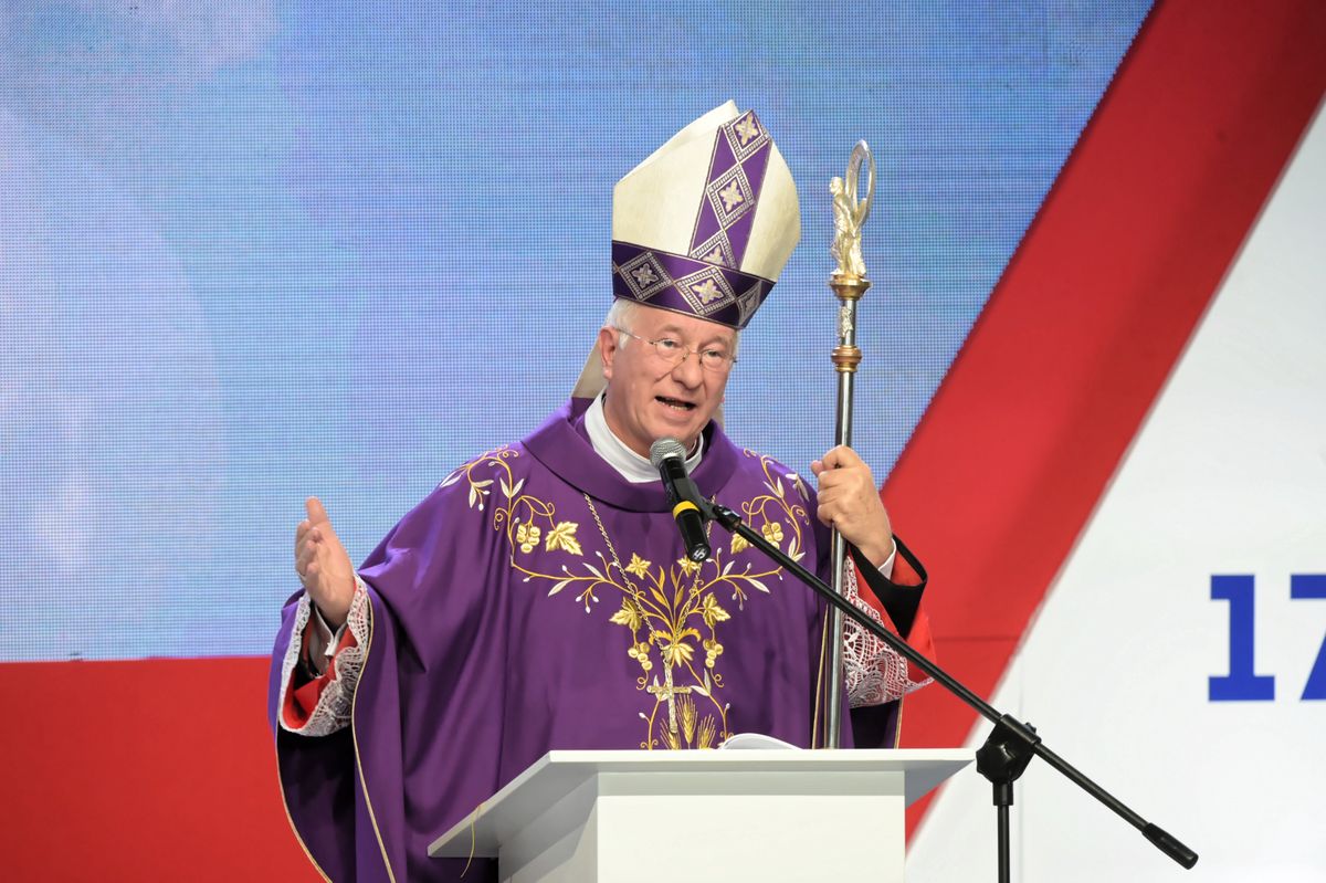 Bp Andrzej Dziuba