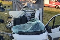 Pomorskie. Wypadek na autostradzie. Kierowca uderzył w ciężarówkę na pasie awaryjnym