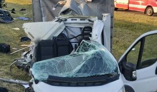 Pomorskie. Wypadek na autostradzie. Kierowca uderzył w ciężarówkę na pasie awaryjnym