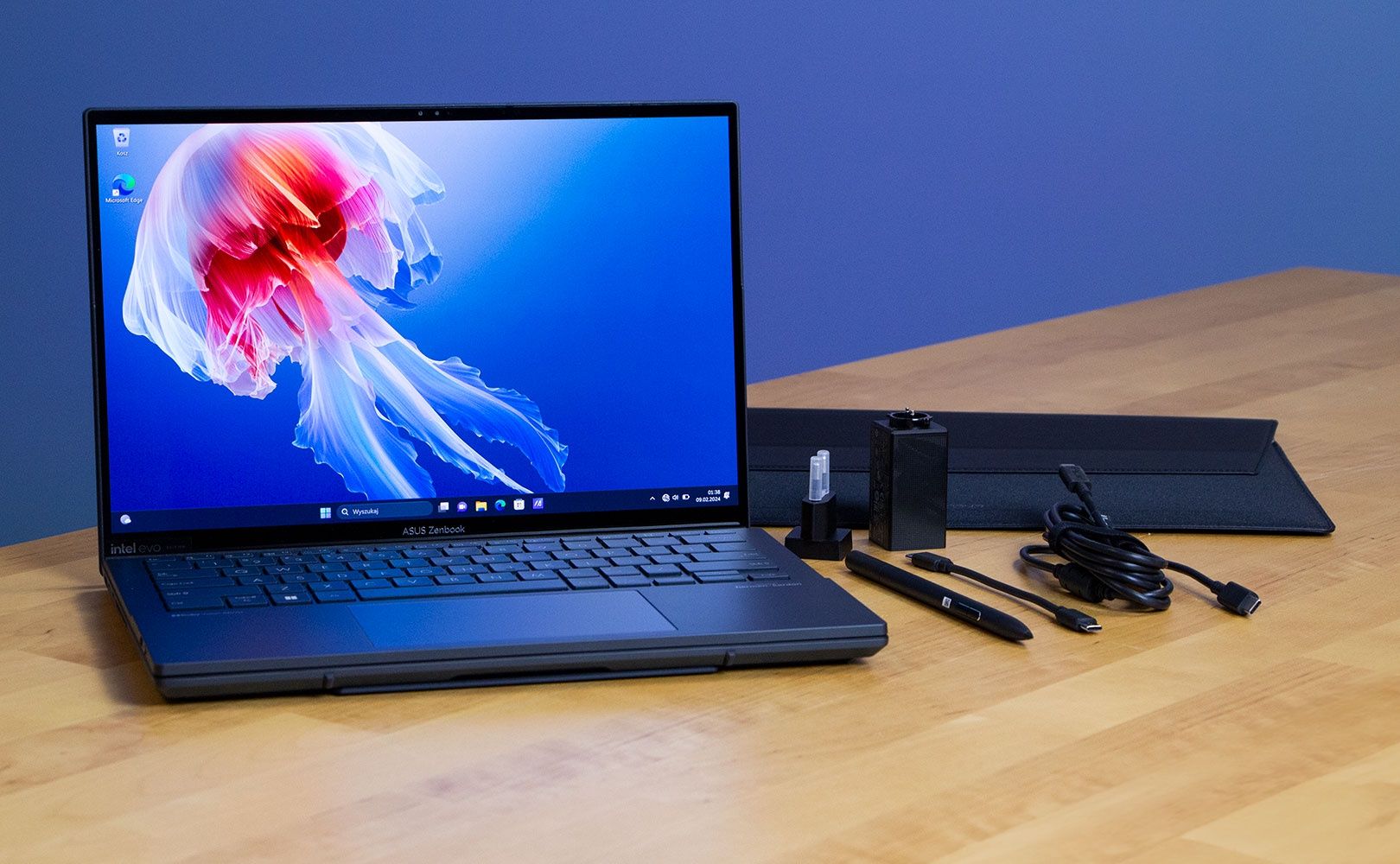 ASUS Zenbook 14 Duo OLED UX8406 - zawartość zestawu
