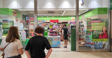 Żabka chce otworzyć sklepy bezobsługowe w szpitalach, szkołach i fabrykach
