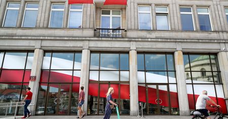 Dymisja odsłoniła głębsze rany. "Gdzie są te wszystkie 'ziobry', 'sasiny'?"