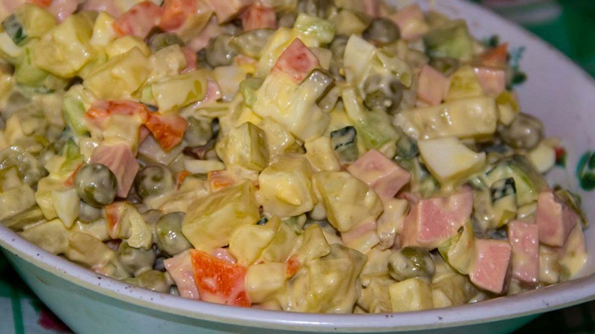 Dodawany na potęgę, a niszczy serce i niekorzystnie wpływa na mózg. Zastąp go zdrowszymi produktami